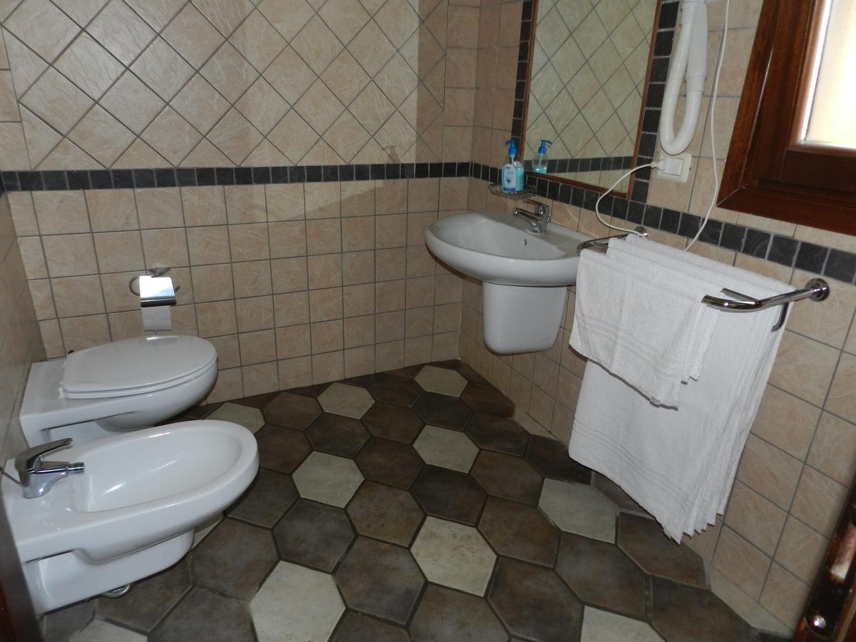Hotel Minnia Budoni Exteriér fotografie